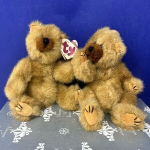 1993 Ty Collectible Jointed Cody the Bear Duo 
1 missing ear tag